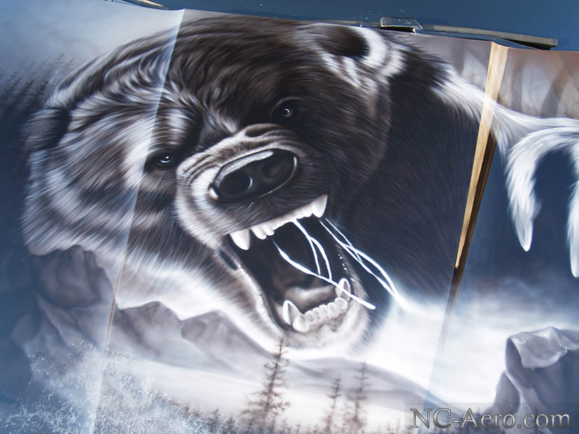 Аэрография на капоте Skoda Kodiaq – Русский Медведь
