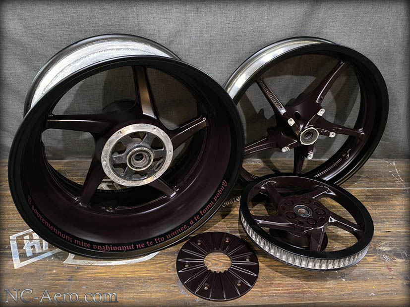Покраска мотоциклетных дисков Warrior Road Star 1700 с надписью